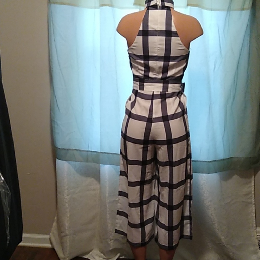 Jumpsuits - Picture 5 of 6